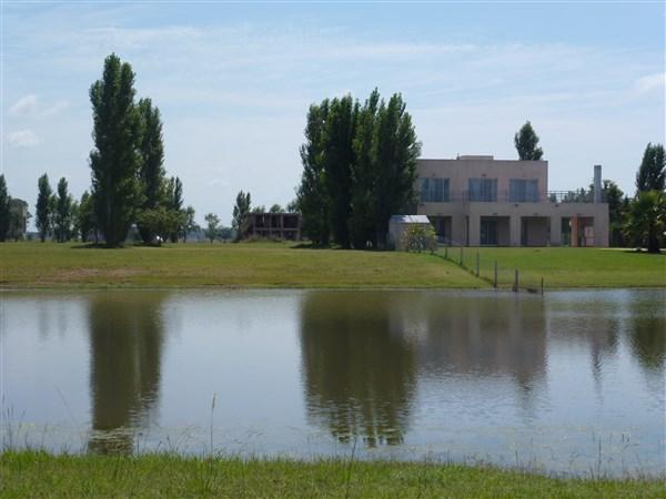 Lote en La Faustina – 1200 m² con Bajada al Lago